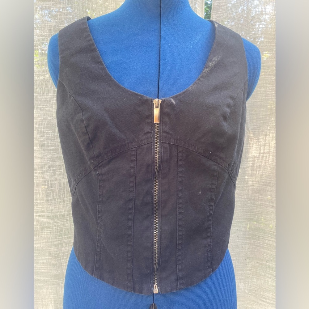 Jonathan Saunders for target black zip up crop top corset style